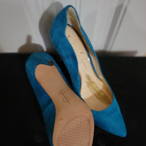 Jessica Simpson Vibrant Blue Suede Heels - Picture 4 of 4